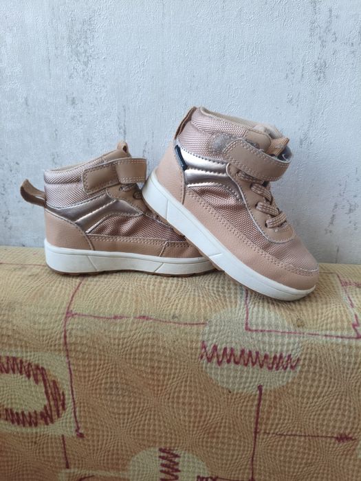 Кросівки дитячі H&M розмір 24 стелька 15 см