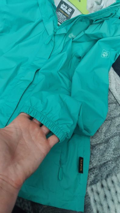 Kurtka wiatrówka jack wolfskin
