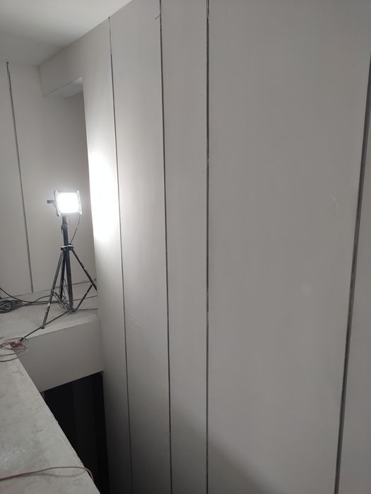 Remonty, malowanie natryskowe, gładzie itp.