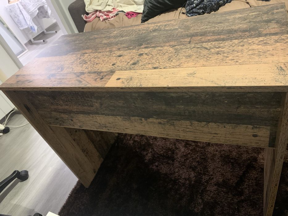 Mesa para estudos/computador