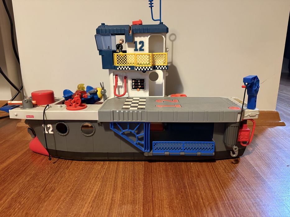 Lotniskowiec Fisher Price Imaginext