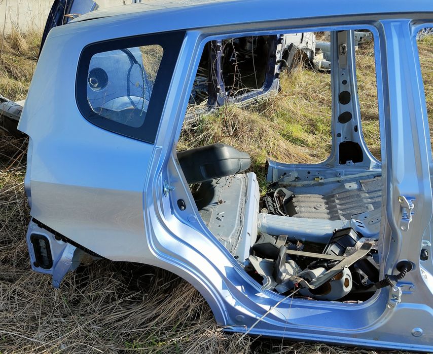Honda Jazz tylna prawa ćwiartka błotnik tylny
