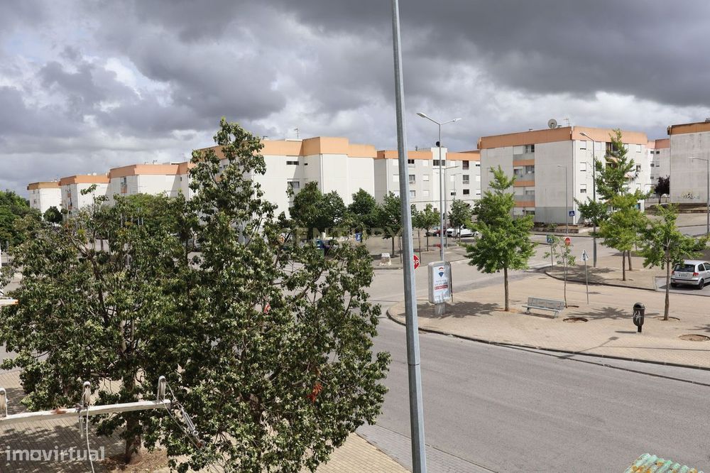 Apartamento T2+1 - Vale da Amoreira — Baixa Da Banheira E Vale Da Amoreira, Setúbal