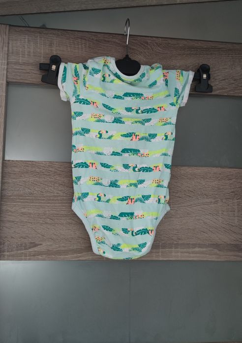Body dla niemowlaka r. 92