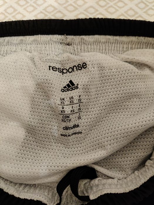 Calções Adidas Running