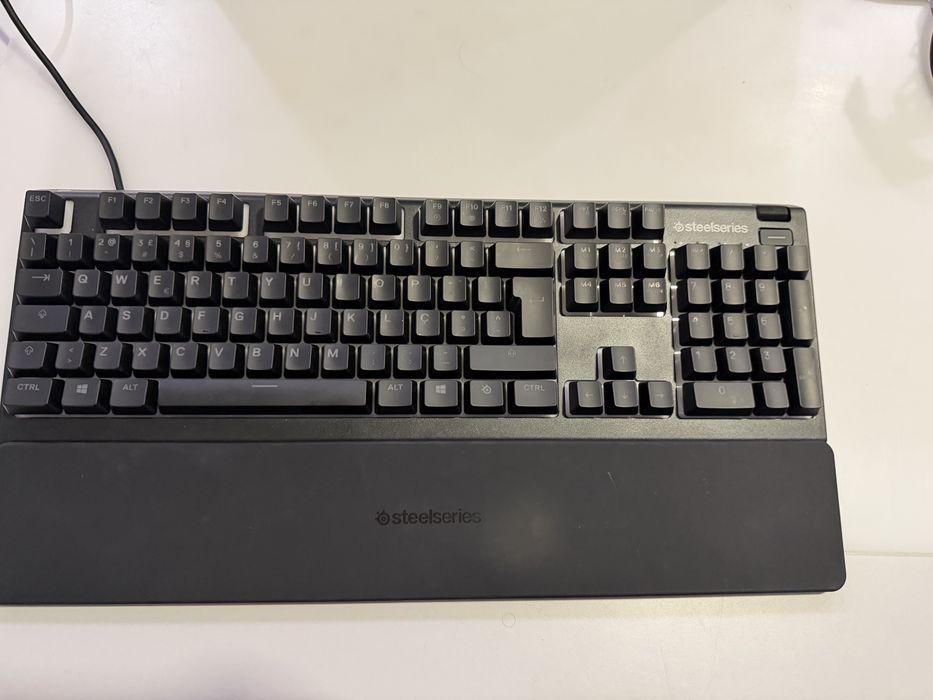 Teclado gamer steel series