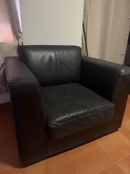 Poltrona em preto