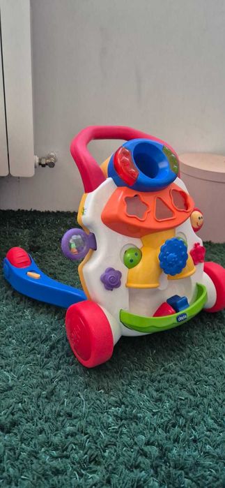 Ходунки-игровой центр развивающий Chicco "Первые шаги"