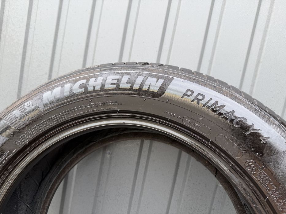 Шини Резина Літо 235/55 R17 103Y Michelin Primacy 4