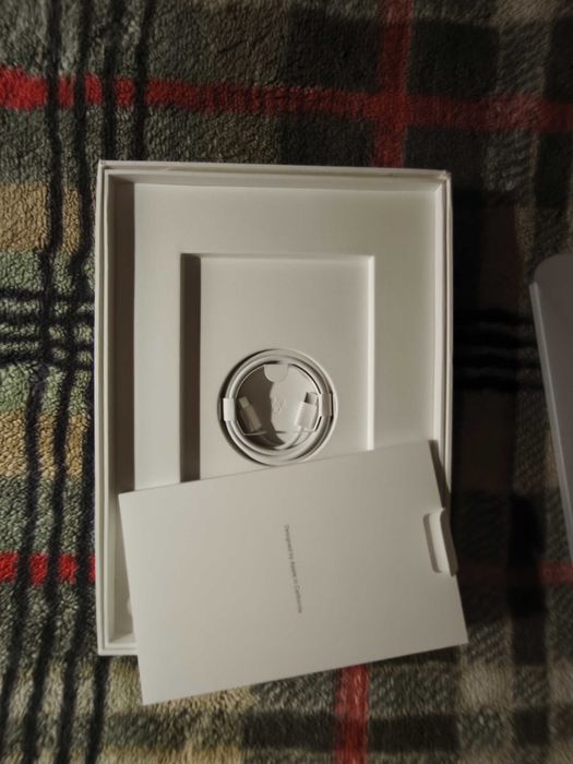 iPad 11 silver 256GB