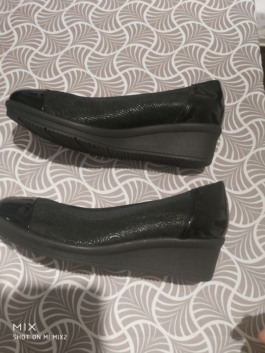 Czarne baleriny na koturnie 38. Lasocki.