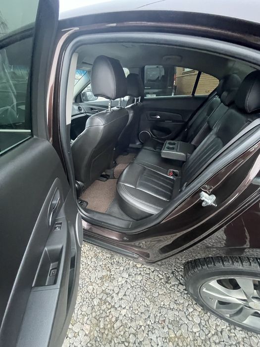 Chevrolet Cruze максимальна комплектація