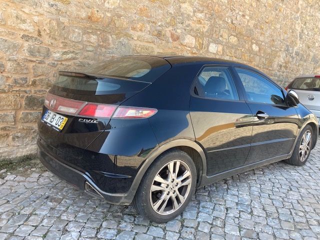 Honda civic 1.8 executive vtec