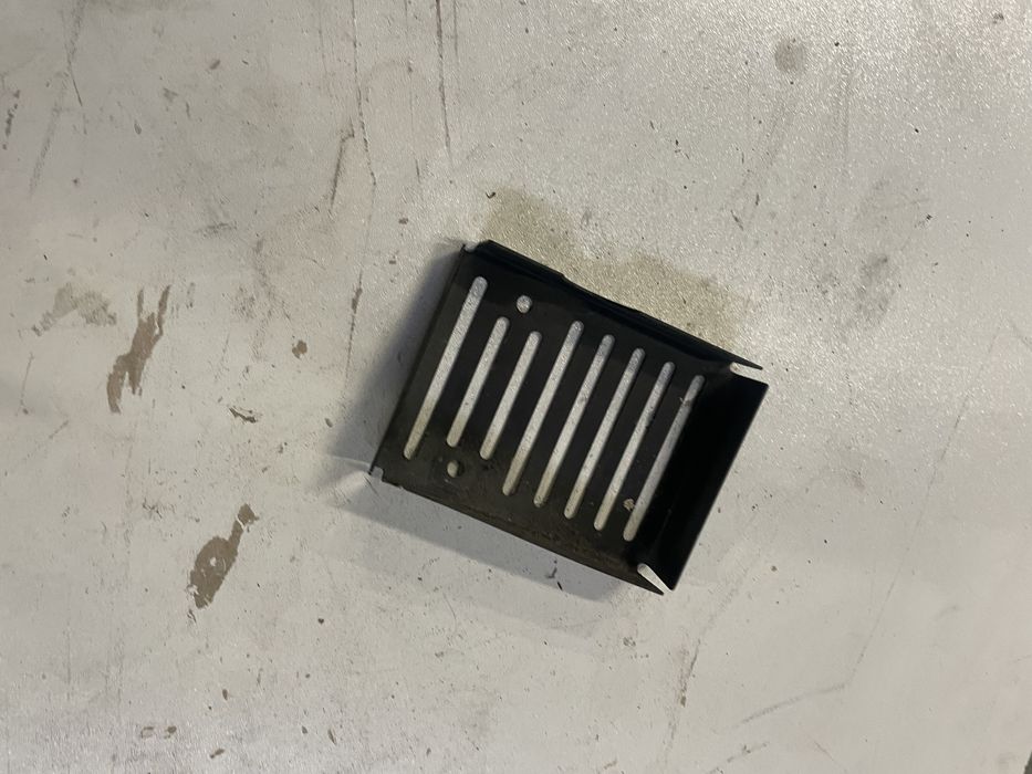 Kawasaki vn 900 oslona regulatora napiecia