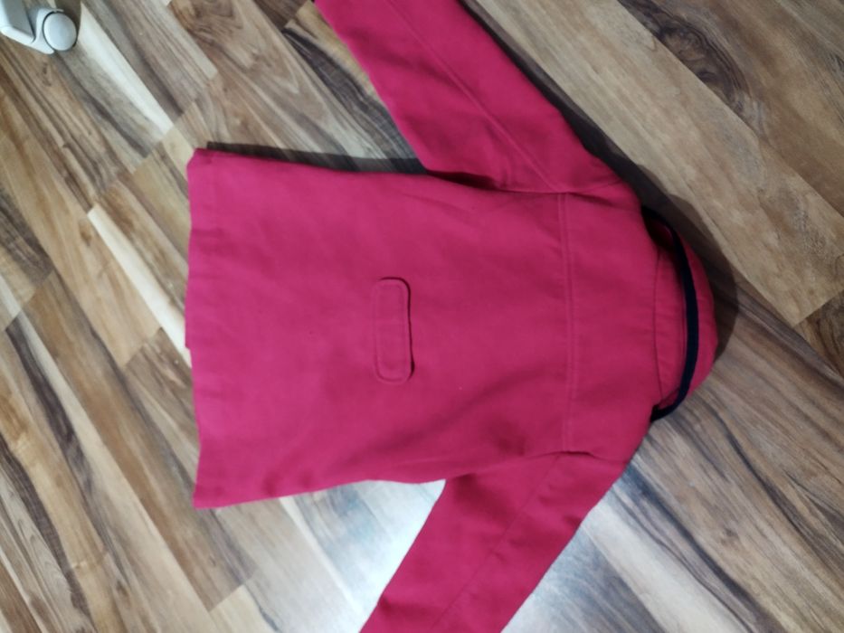 Płaszczyk dziewczęcy malinowy kolor roz.122