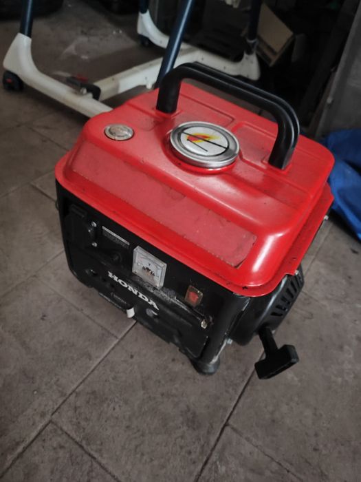Не працює Генератор honda 650Вт