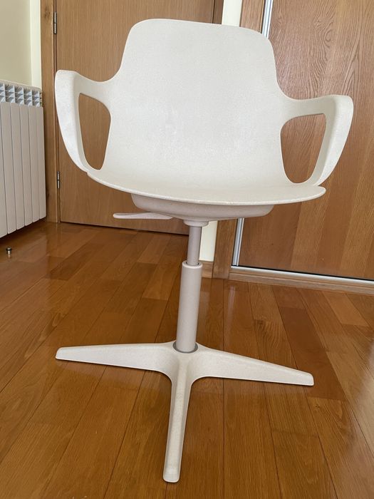 Cadeira rotativa ODGER (IKEA)
