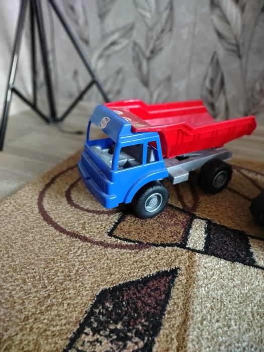 Продам дитячі іграшки