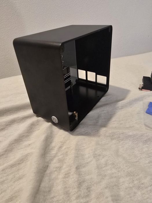 Obudowa Raspberry Pi5
