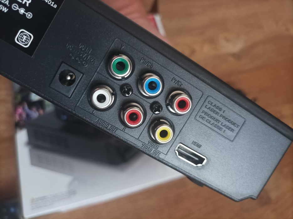 Компактний USB DVD MP3 плеєр відео програвач з пультом і HDMI роз'ємом