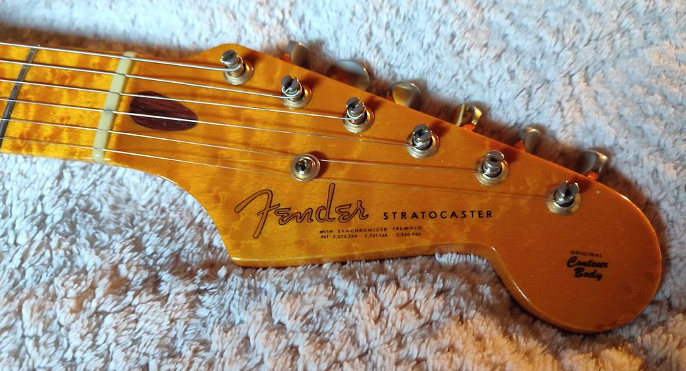 Fender Stratocaster - pickupy Tom Anderson/Seymour Duncan