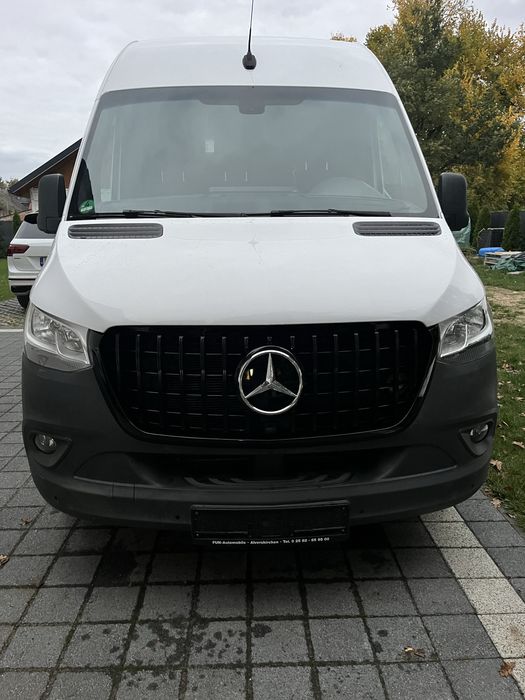 Transport Wekendowy busem Mercedes Sprinter l4h3