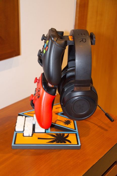 Suporte universal de controle PS5 e Xbox GTA VI