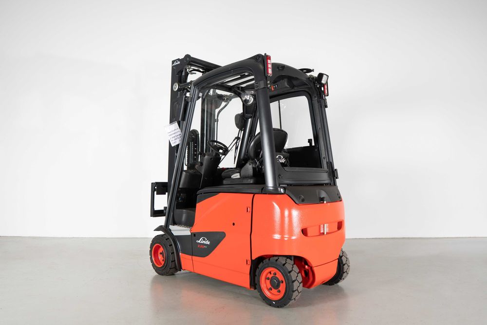 Empilhador elétrico Linde E20  - como novo