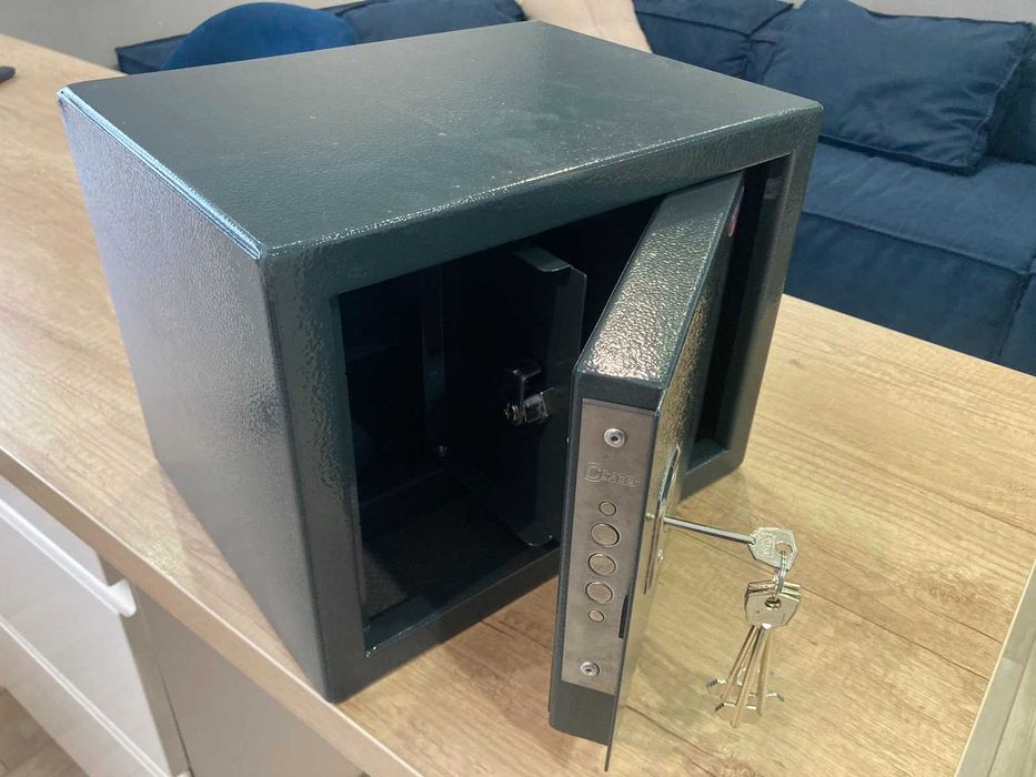 Сейф для зброї (пістолета), документів, цінностей та грошей!! 8 кг!!