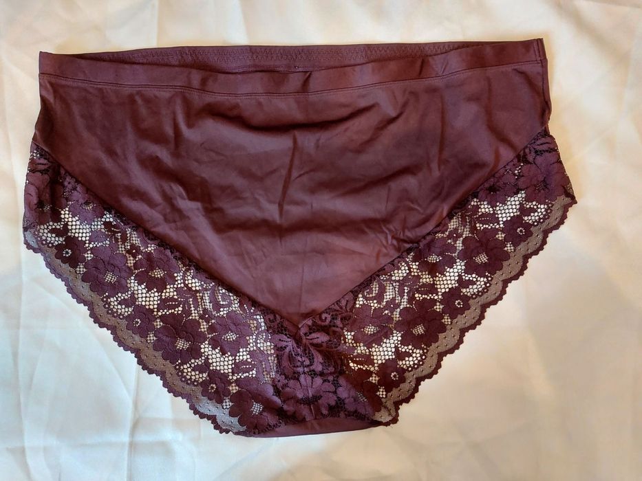 Трусы ,бюзгалтер женские большого размера