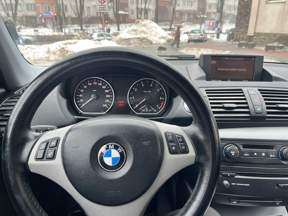 BMW 116i бензин.