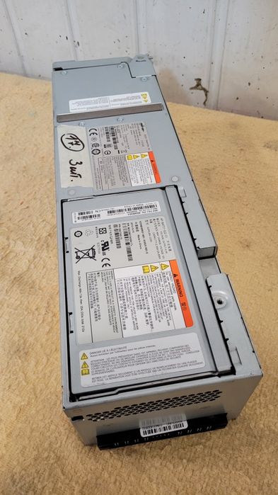 Блок питания Power-one.