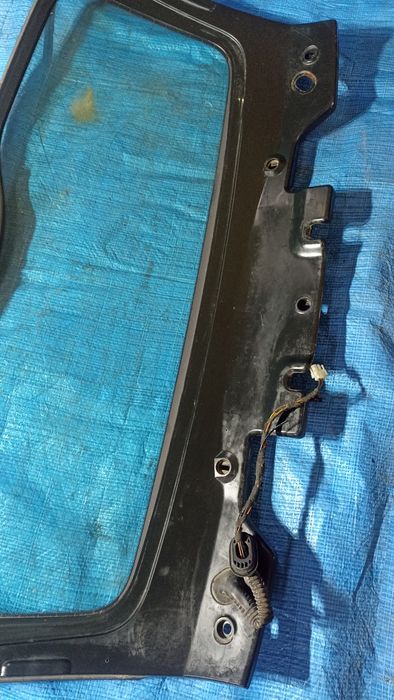 Скло кришки багажника BMW 3 E91 2005-2012