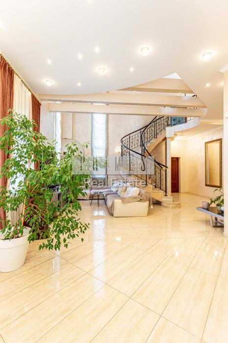 Продажа дома 461м2 Подгорцы, Обуховское направление