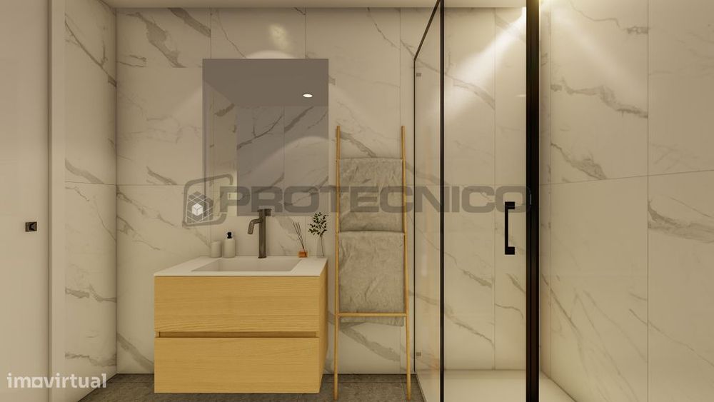 Elegante T4 de Excelentes Áreas com Piscina e Jardim