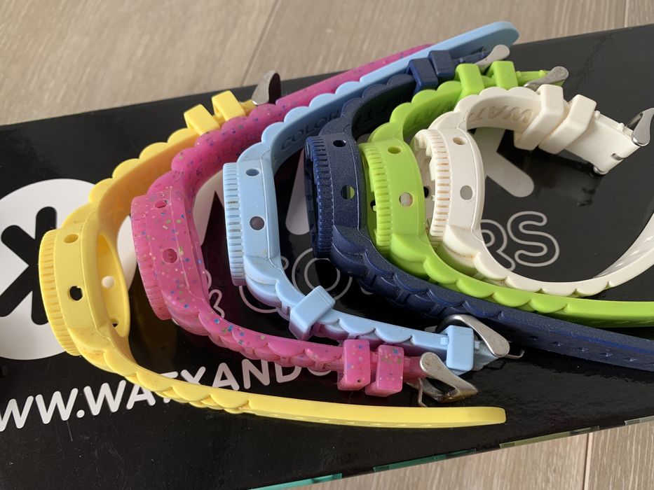 Dois Relógios WATX pequenos