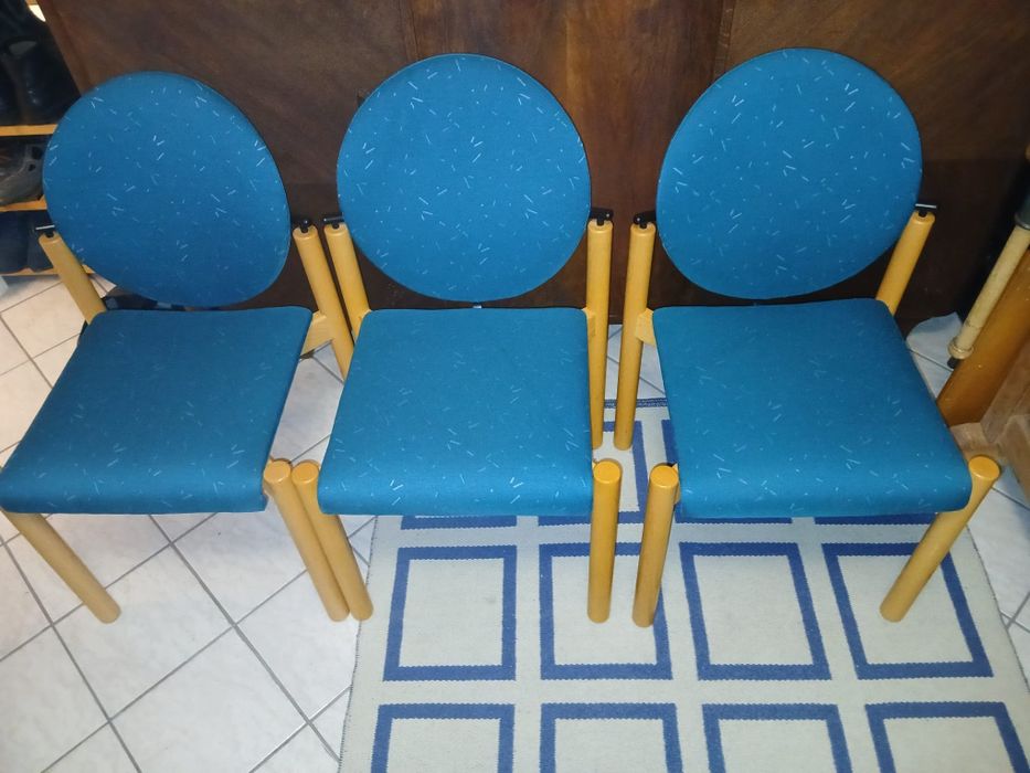 3 niebieskie krzesła Kusch+co