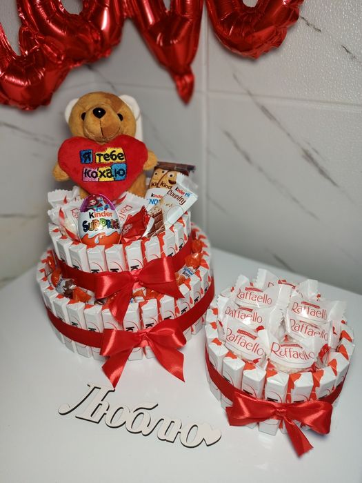 Солодкі подарунки, день закоханих, букет з цукерок