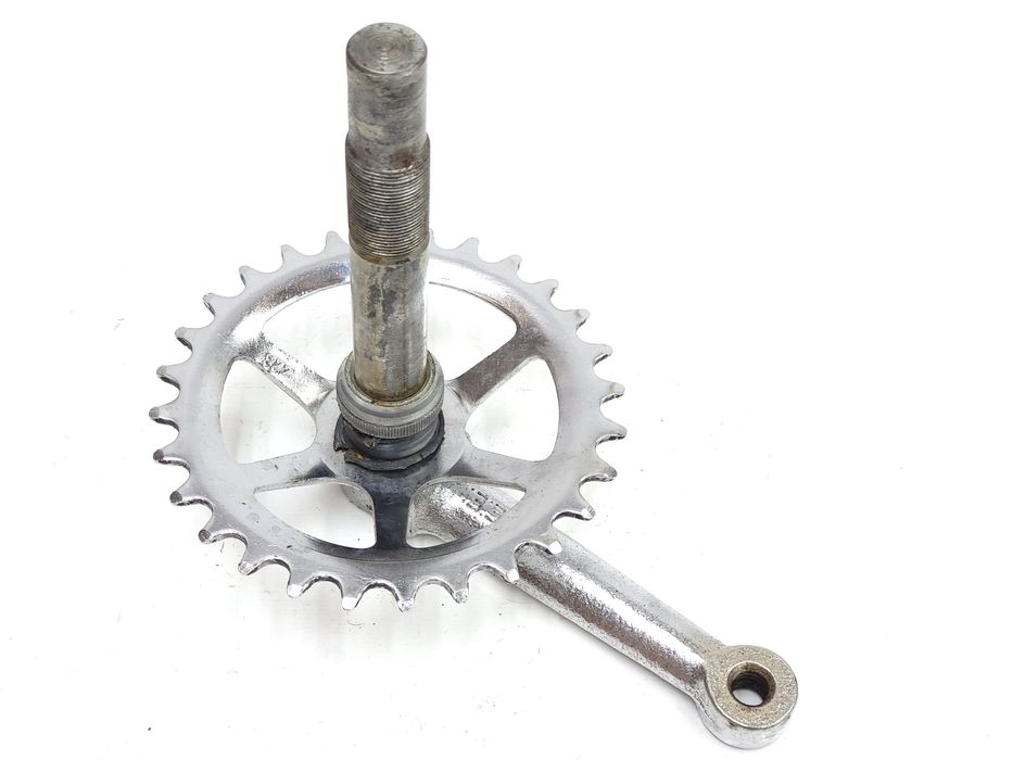 Korba prawa 28 zębów ZZR Romet Bobo Żabka dziecięce rowery PRL