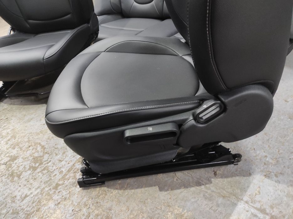 Салон Сиденья Mini F54 Ф55 F60 Сидушки Черная Кожа Clubman cooper Ф54