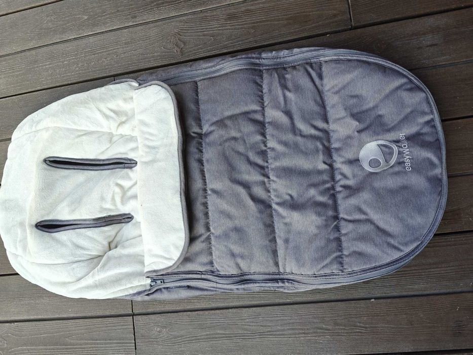 Carrinho Bebé Easywalker Harvey + Alcofa + Manta Inverno + Acessórios (Babycoque BeSafe + elevadores)