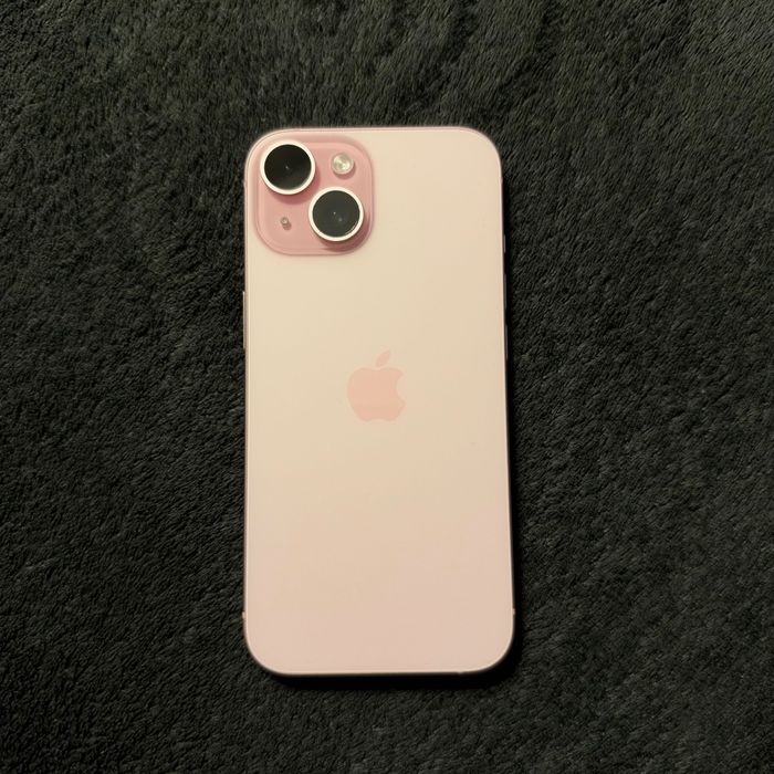 REZERWACJA. iPhone 15 różowy 256 GB