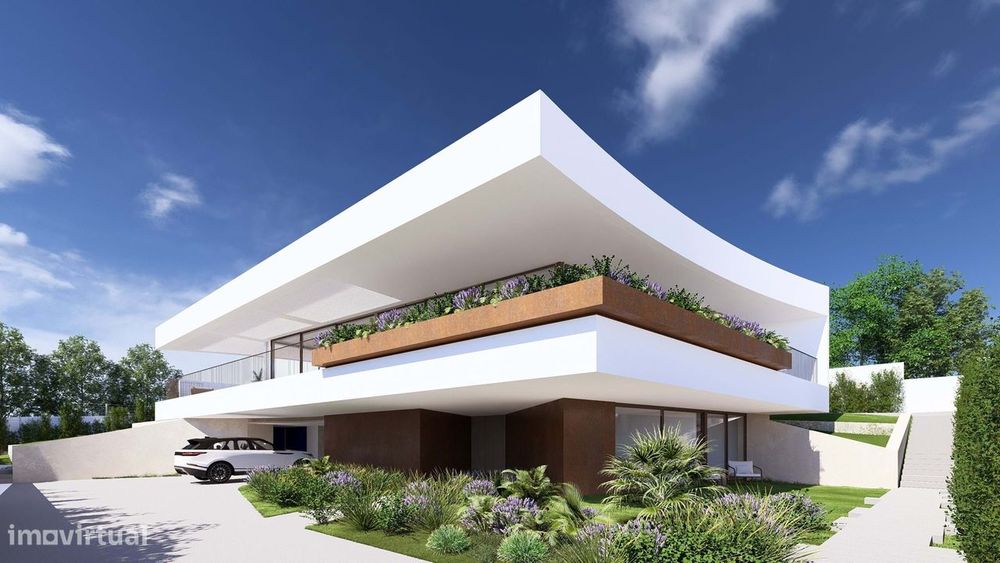 Moradia T4 Auto-Suficiente De Luxo Com Vistas Soberbas