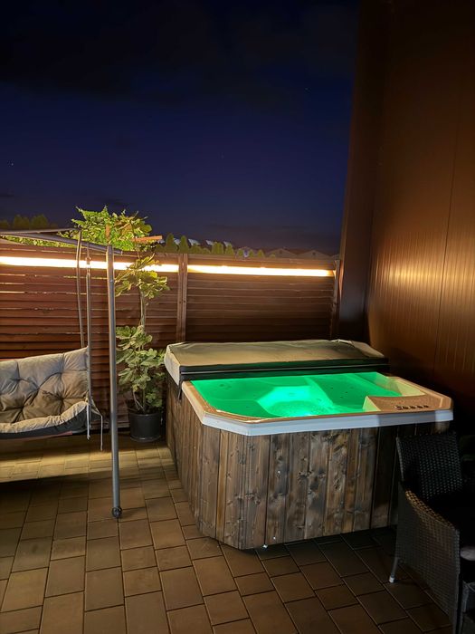 Jacuzzi 5cio osobowe nowe 2 masaże, transport gratis od ręki