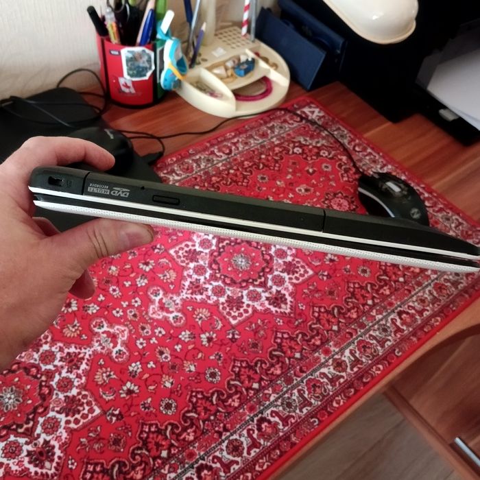 Ноутбук ASUS X550C