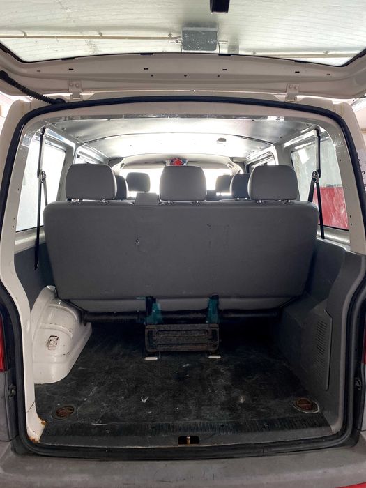 VW Transporter 2008 - 199 000 Km - 9 lugares
