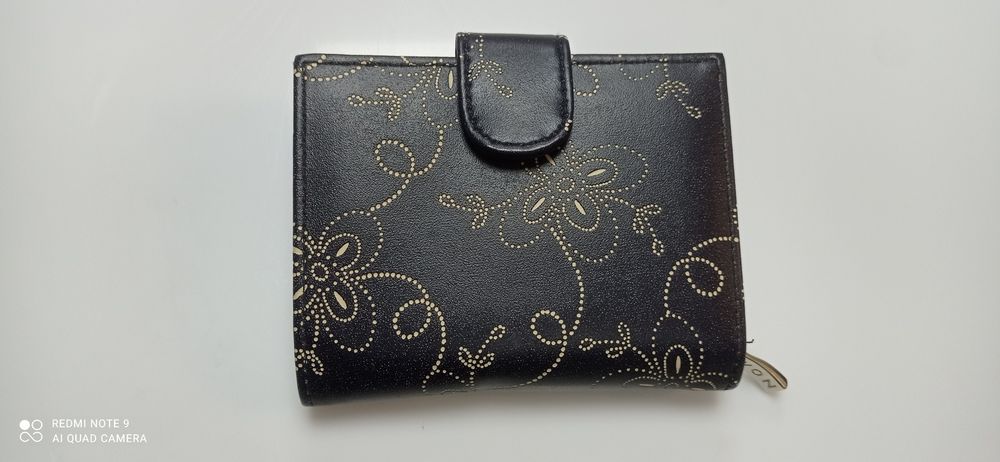 Portfel portfelik marki Avon