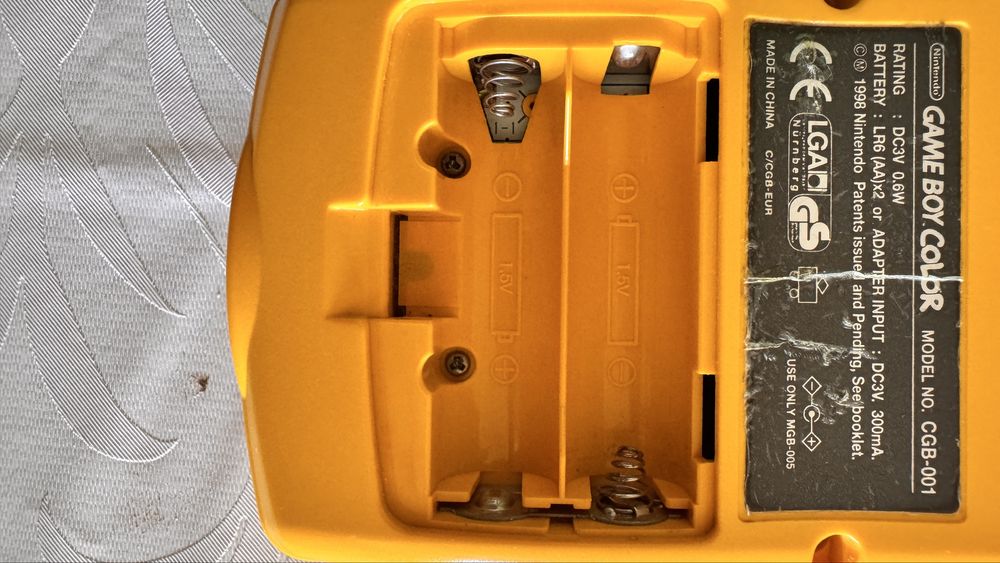 Gameboy Color Amarelo