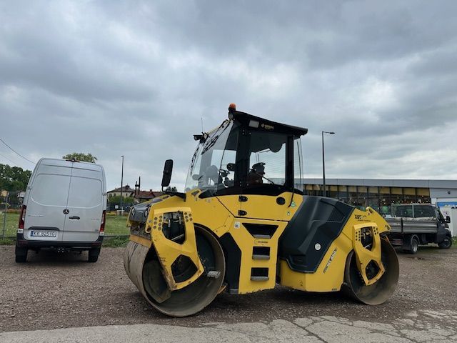 Bomag BW 161 ADO-5 - tylko 2097 MTG  Walec tandemowy Bomag BW 161 ADO-5 stal-stal - Klimatyzacja, stan BDB