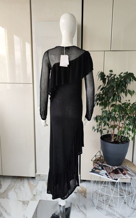 & other stories  плетена витончена сукня із капсульної колекції Savoir